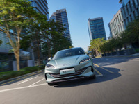 比亞迪開啟大電池插混時代：210km純電續(xù)航，8.98萬元起