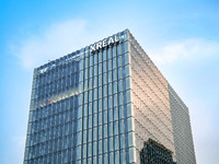 智能眼鏡頭部品牌XREAL遞交港股IPO申請，全產(chǎn)品線矩陣藍(lán)圖公開